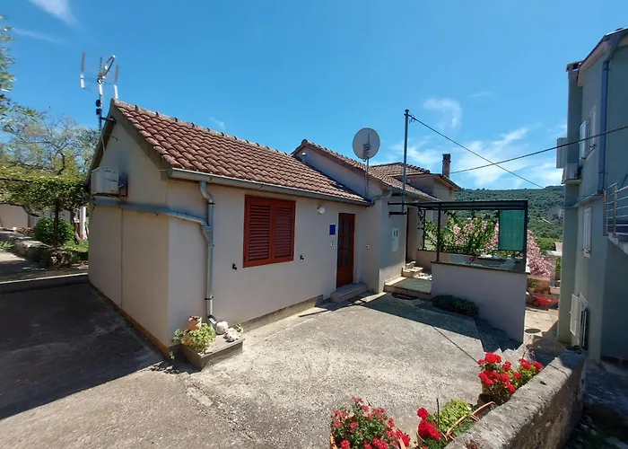 Apartmani Bugenvilija