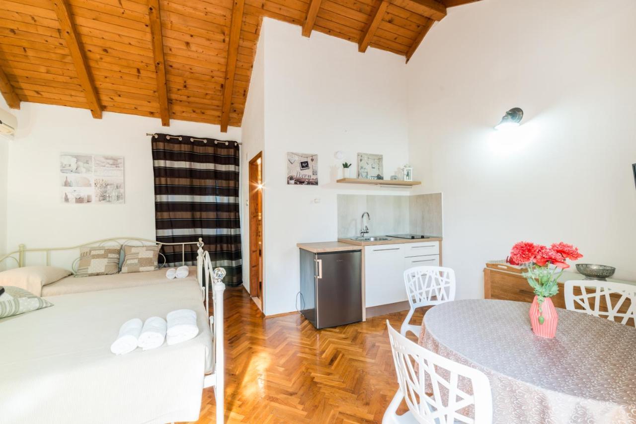 Bugenvilija Apartment *