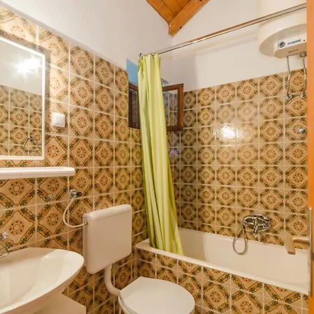 Apartmani Bugenvilija Brbinj Exterior photo
